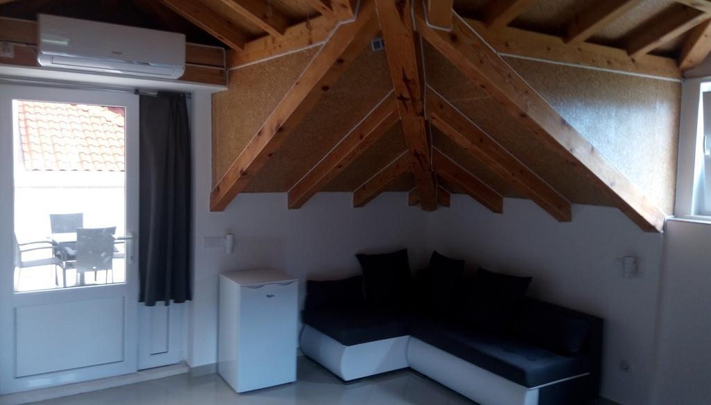 Guest House Kukuljica 2 ザトン エクステリア 写真